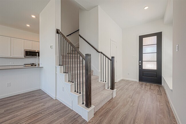 5554 Amber Brook Ln