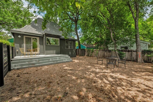 Photo - 1503 Drake Ave