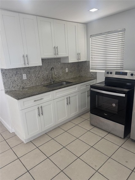 Photo - 290 NW 45th Ave