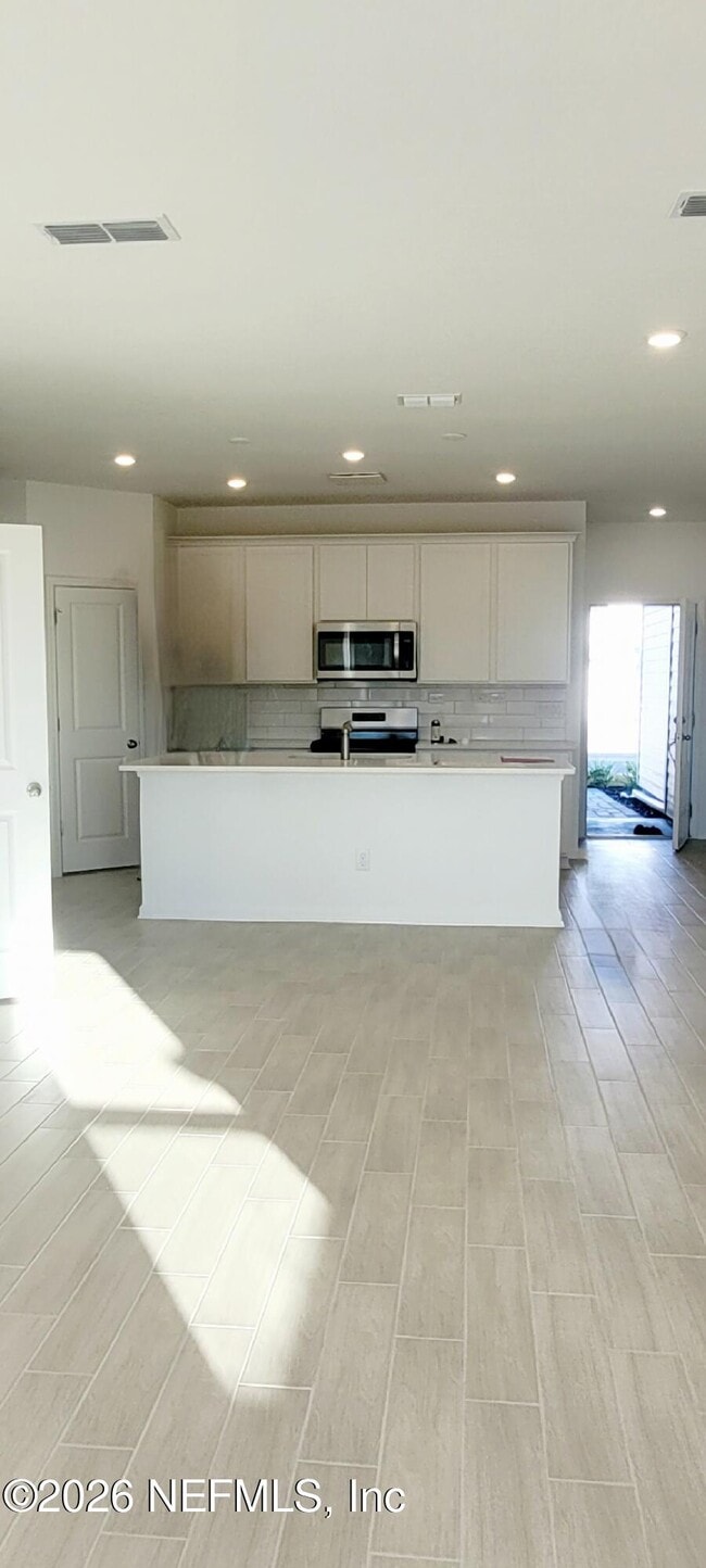 Photo - 40 Kingsville Ct