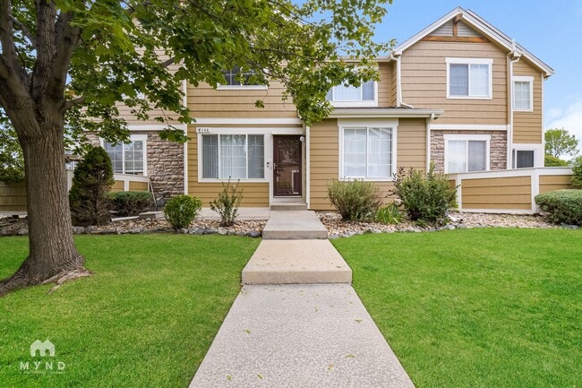 Building Photo - 805 Summer Hawk Dr