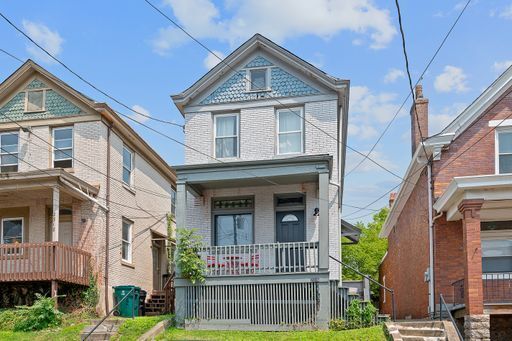 Building Photo - 2316 Chickasaw St Unit 1