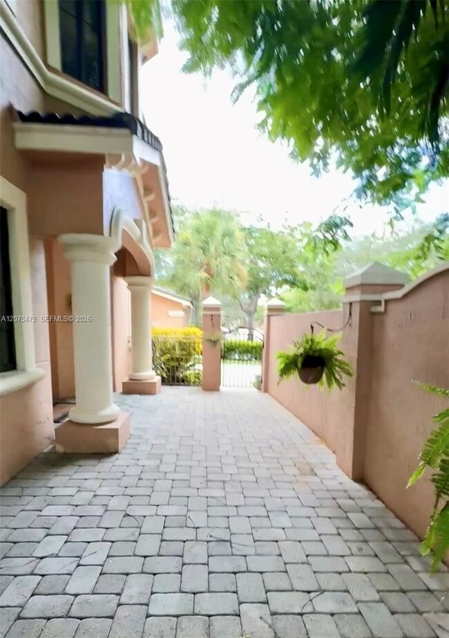 Photo - 2787 Center Ct Dr Unit 1-23
