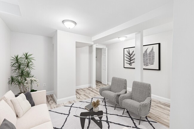 Building Photo - 17 Verrill St Unit B