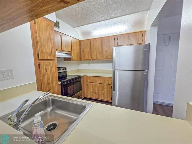 Photo - 11434 NW 45th St