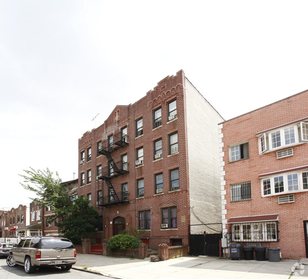 Photo - 1512 Park Place Apartments