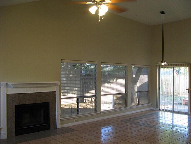 Photo - 7659 Alcomita Dr