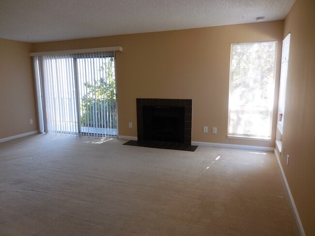 Photo - 36 - 3300 Kempton Avenue