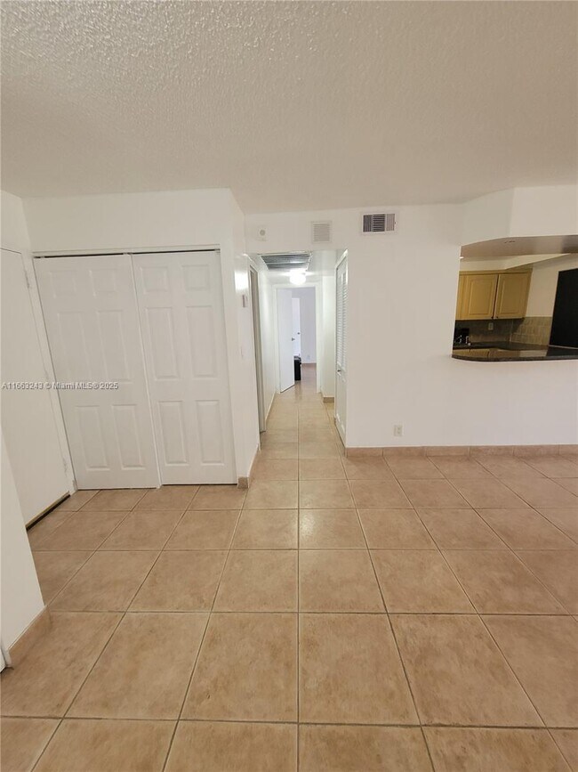 Photo - 2001 Atlantic Shores Blvd Unit 108