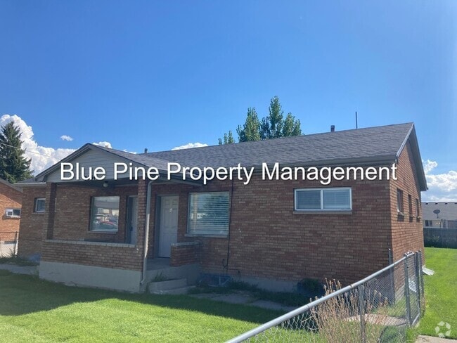 Building Photo - 3354 E Iona Rd Unit 8 Rental