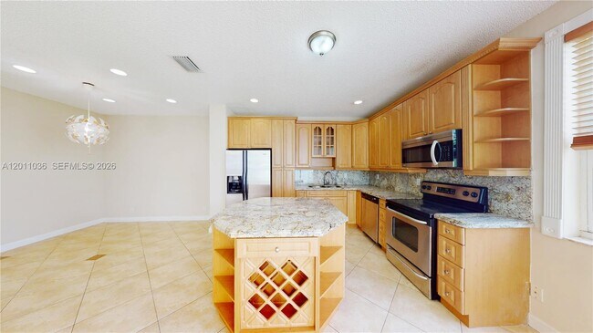 Photo - 897 Briar Ridge Rd