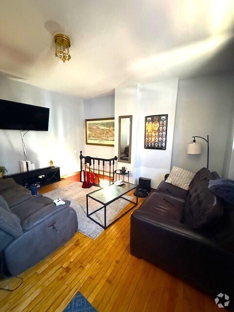Building Photo - 281 E St Unit 1 Rental