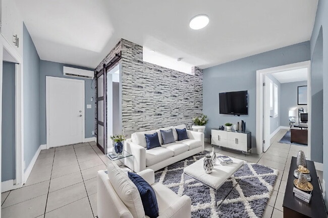 Photo - Spacious 2-Bedroom Apartment in Central Hollywood Unit #9