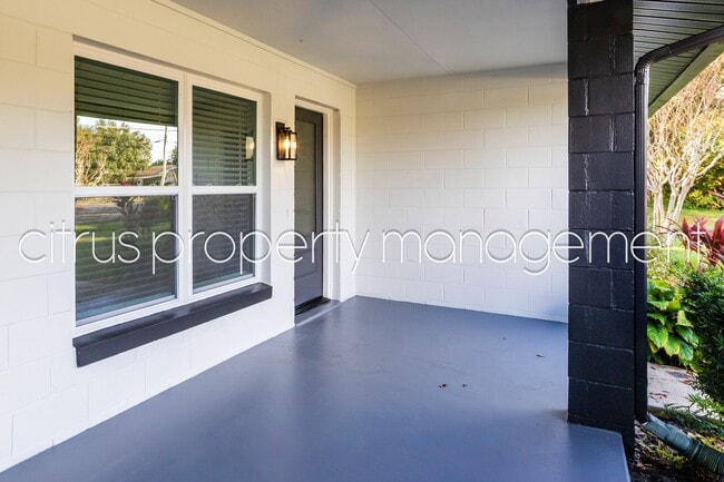 Photo - Impeccable, Fully Remodeled 3/2 Convenient to UCF!