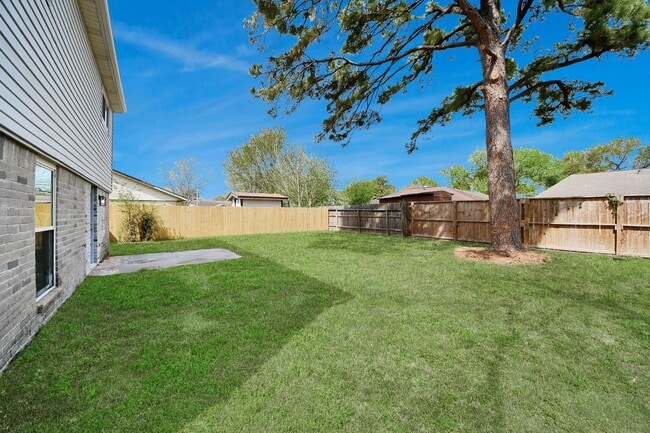 Photo - 3614 Almington Ln