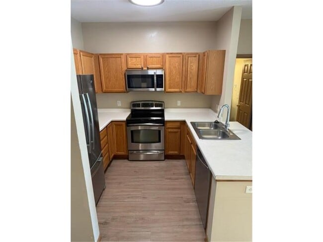 Photo - 6886 Meadow Grass Ln S