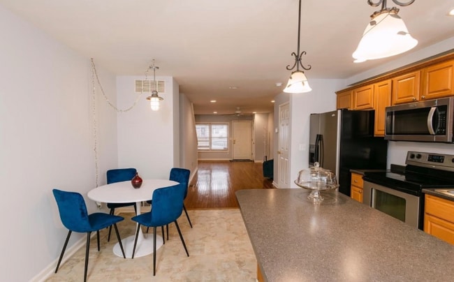 Photo - 3732 Falls Rd