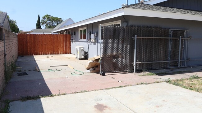Photo - 2 bedrooms 2 baths corner home in Imperial Beach.