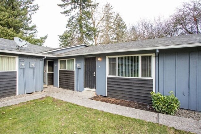Building Photo - Court Yard Setting - Single Level 2 bdrm/1... Rental