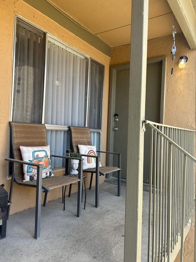 Photo - Greenbriar Manor Apartments