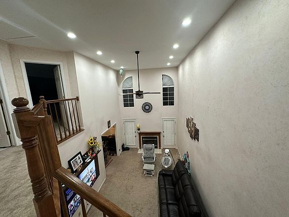 Photo - 920 Sweetflower Dr
