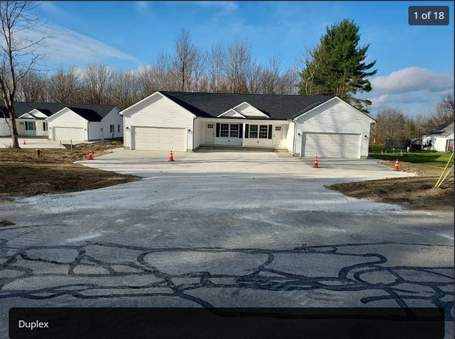 Building Photo - 8195 Lake Pleasant Rd