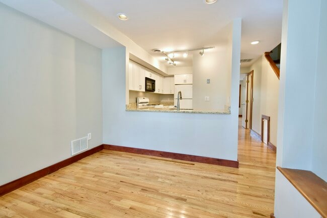 Photo - 39E Bellis Cir