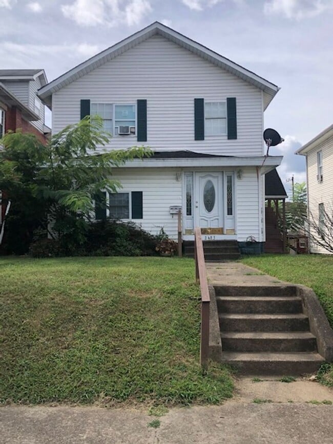 Building Photo - 2483 3rd Ave Unit 3 Rental