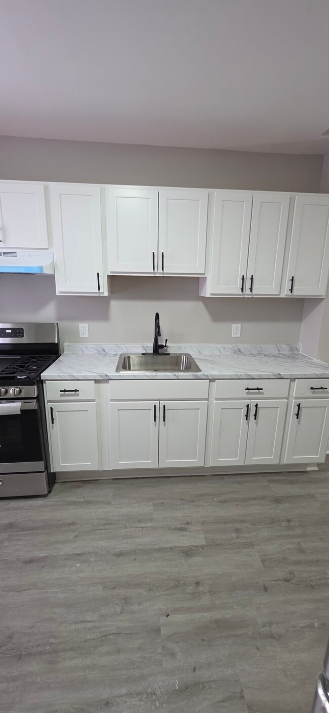 Photo - 707 N Port St