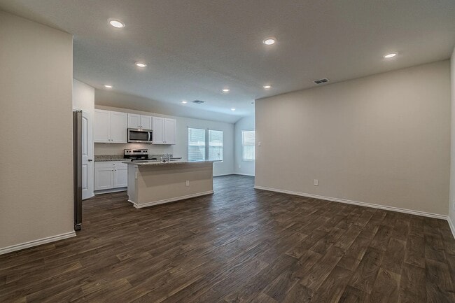 Photo - 833 Bahia Pl