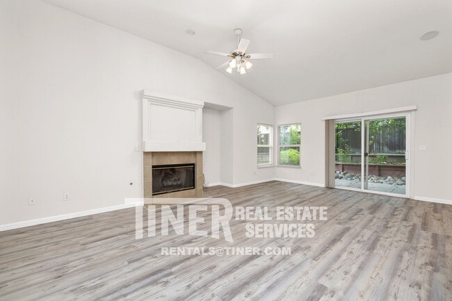 Photo - 51 Tulip Tree Cir