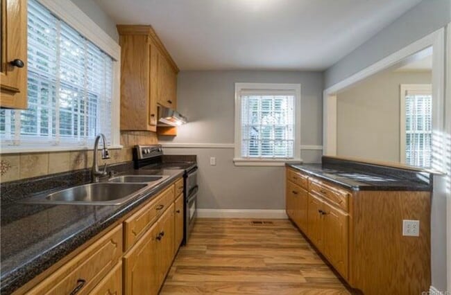 Photo - 6615 Forest Hill Ave