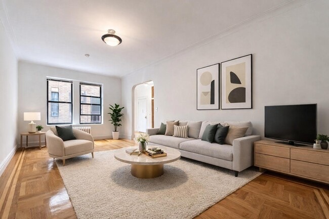 Building Photo - 664 W 163rd St Unit 35