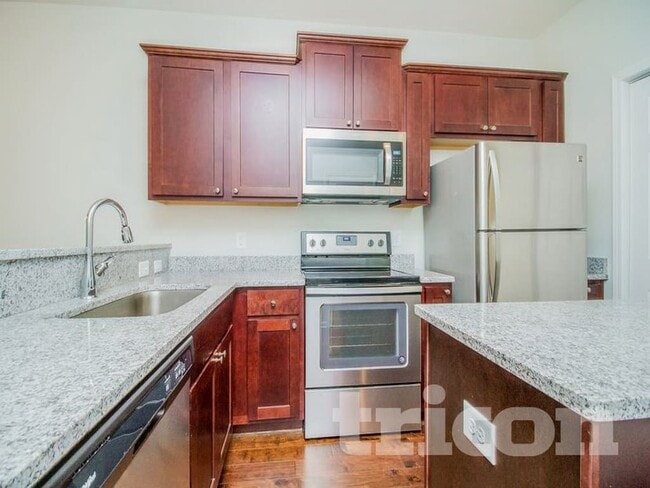 Photo - 211 Ashmere Ct