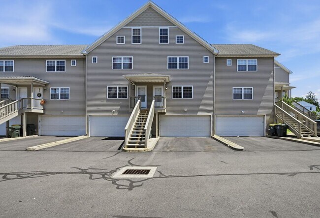 Building Photo - 1 Union Ave Unit 11