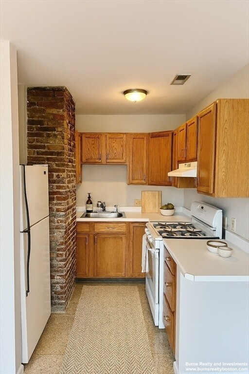 Photo - 506 E 8th St