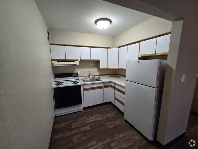 Building Photo - 349 W Grand Ave Unit Apt. 102