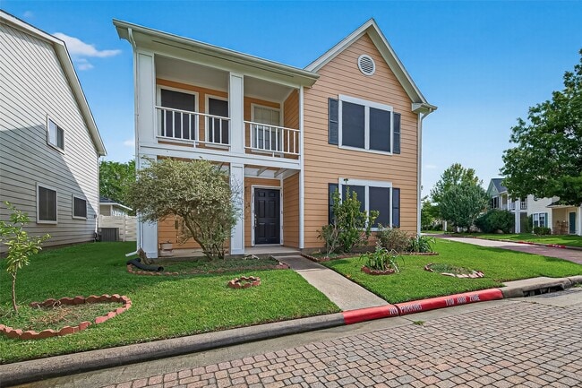 Photo - 15859 E Park Ct House