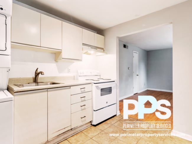Photo - 195 Randolph St NE