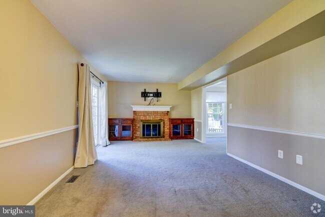 Building Photo - 44128 Bristow Cir Rental