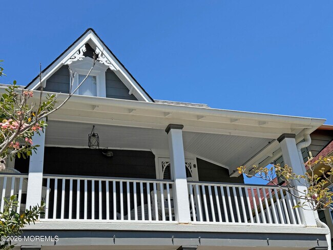 Photo - 61 Broadway Unidad 2