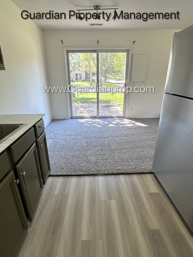 Photo - Renovated Burnsville Town Home, 2 Car Garage, W/D in Unit, Walk Out Patio, Dishwasher