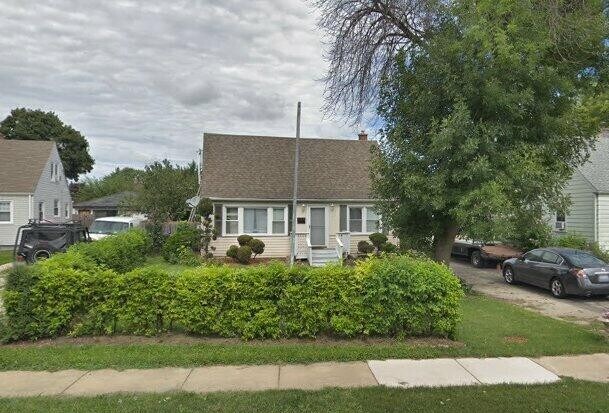 Photo - 32 E Charles Dr