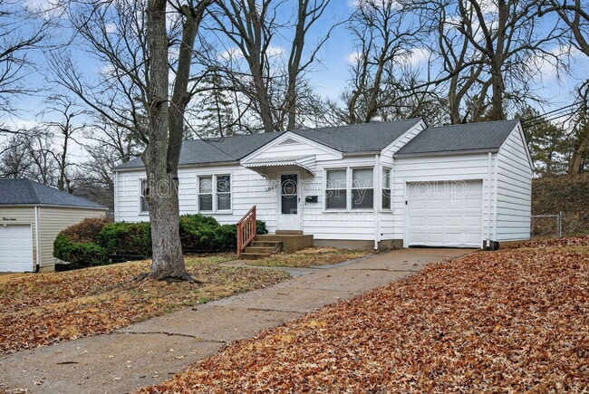 Building Photo - 1015 Avant Dr