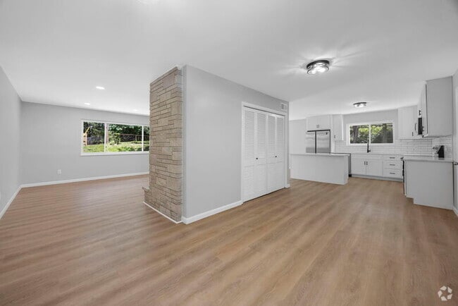 Building Photo - 100 N Cardinal Ln Rental