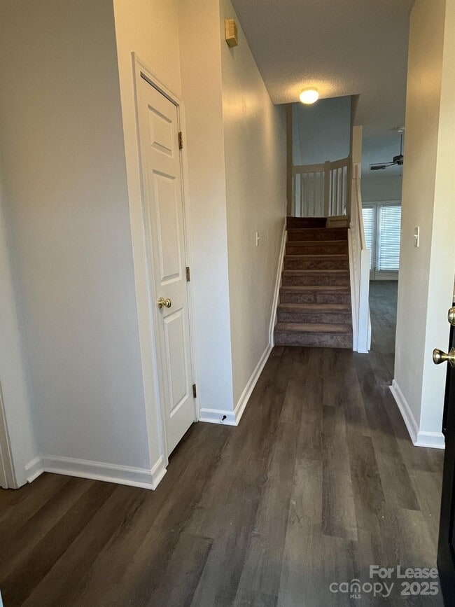 Photo - 6377 Mallard View Ln