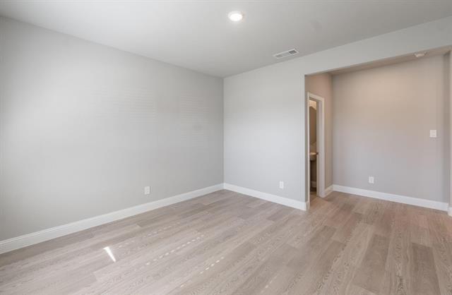 Photo - 909 Elijah Ln