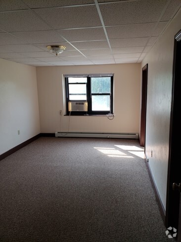 Building Photo - 105 S Main St Unit 5 Rental