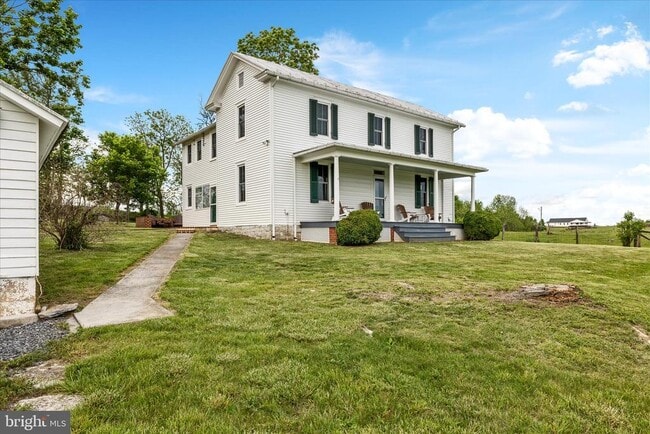 Photo - 5452 Middle Rd