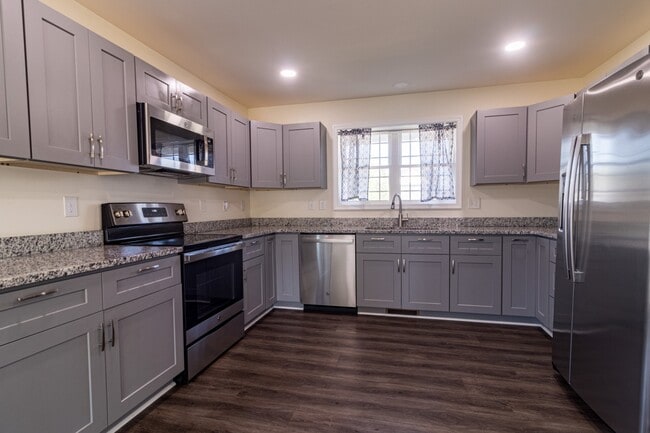 Photo - 54 Pilgrim Ct